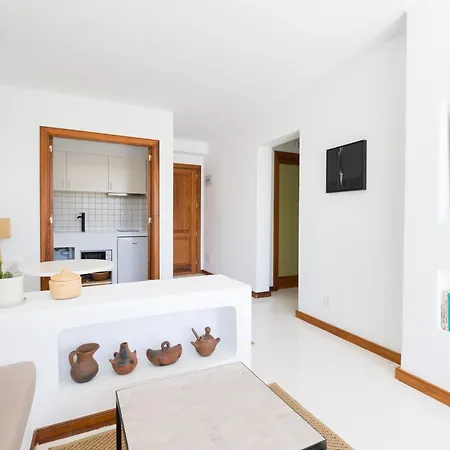 Casahost Salted House Beachfront Apartment
