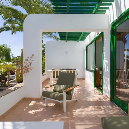 Casahost Salted House Beachfront Apartment Costa Teguise